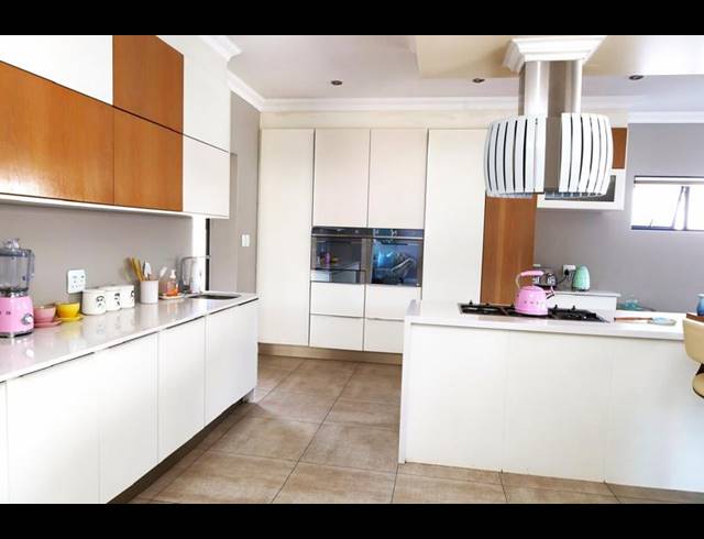 4 BEDROOM HOUSE FOR SALE IN MIDSTREAM RIDGE